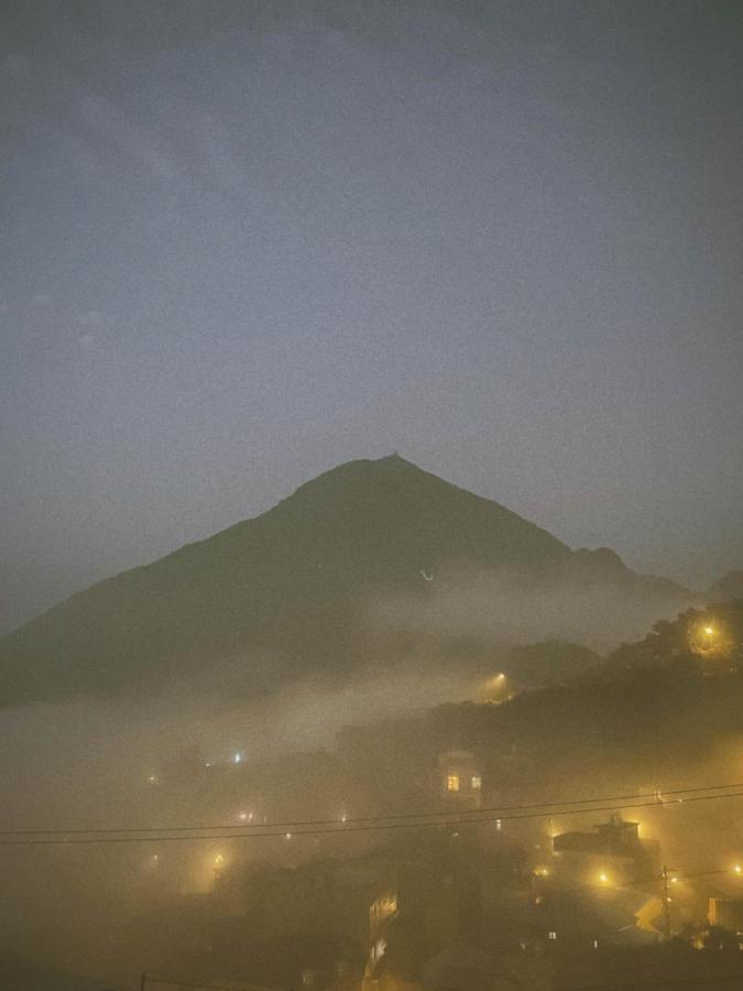 Jiufen Breeze 九份惠風民宿ｌ6人包棟小屋 エクステリア 写真